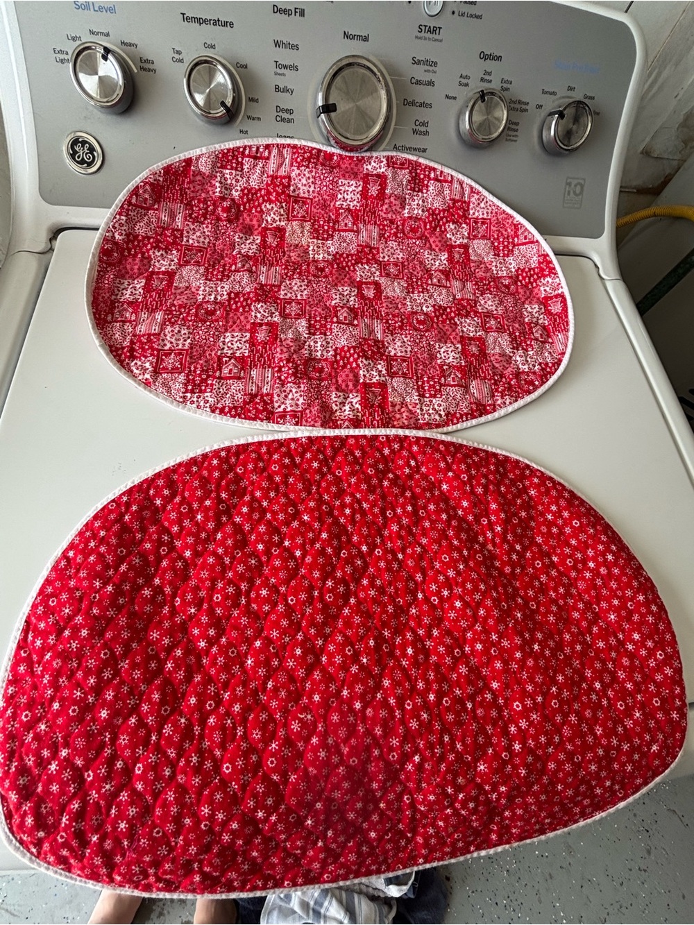 Red Quilted Oval Placemats - Set of 2